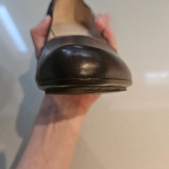 TSUBO Women's Brown Leather 4-inch Pumps with Tan Trim - Picture 14 of 14